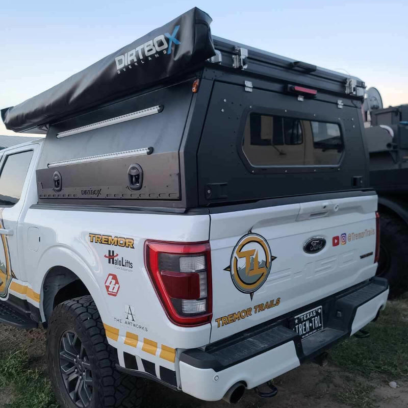 Free Standing 270-Degree Awning